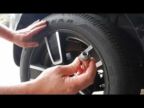 Removing broken wheel lock/security lug nut