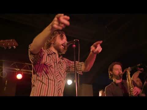 Leave a Light On - Doc Robinson - Live at A&R Bar