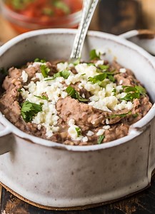Creamy, Flavor-Packed Refried Beans 🌮