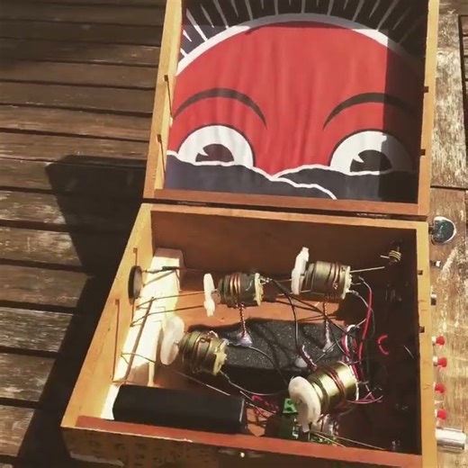 The very first "Jangle Box" - a DIY motorized string instrument made from a cigar box