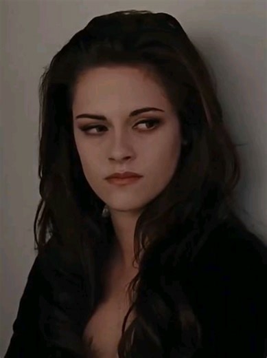 Embrace Your Love for Bella Cullen in Twilight