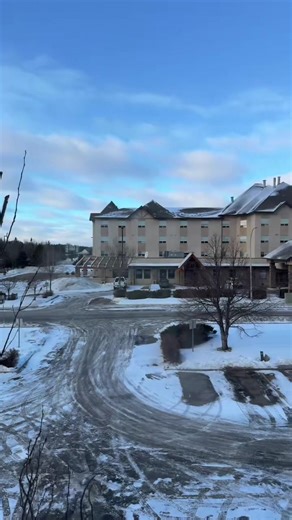 Chic Snow Outfits for Stylish Winter Adventures