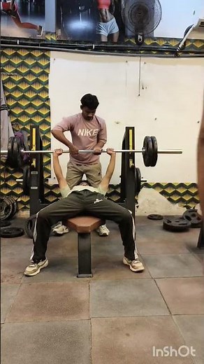 60 kg bench press #gym #fitness #muscle
