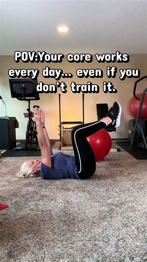 Most people think core training has to be long, sweaty, and miserable. It doesn’t. Do two sets of 8-10 on each side( under 5 minutes). Your core supports everything you do: ✅Protects your spine ✅Improves balance ✅Reduces back pain ✅Makes every day movement easier No crunches. No strain. No drama. 👉Train your core like you plan to use it – every day, for life. ##fyp##foryoupage##core##abseveryday