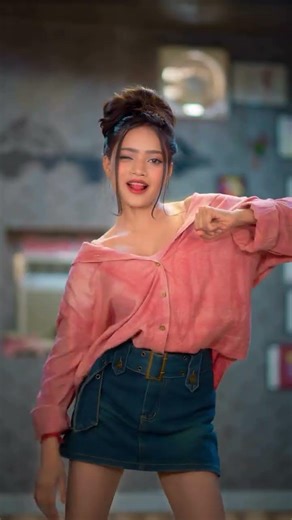 DJ Snake - Taki Taki ft. Selena Gomez, Ozuna, Cardi B (Official Music Video)