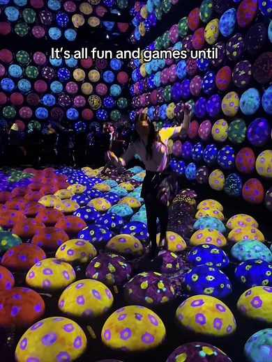 TeamLab Borderless: A Joyful Ball Pit Experience