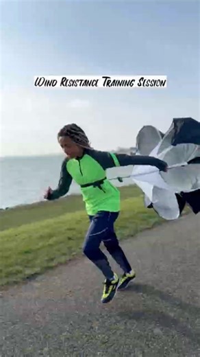 Wind Resistance Training #10yearold #ResistanceTraining #youthfootball #footballshorts #football