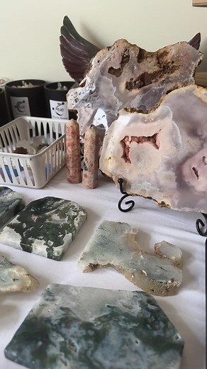 Explore Unique Crystals and Jewellery at Midnight Moon