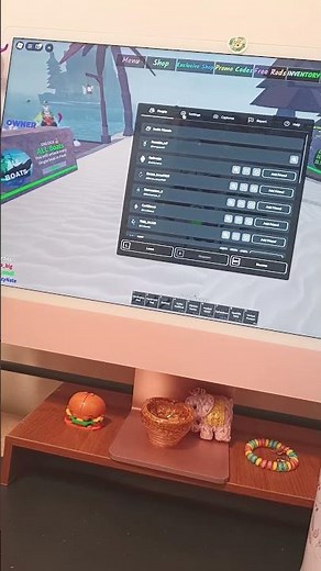 how to shift lock in Roblox