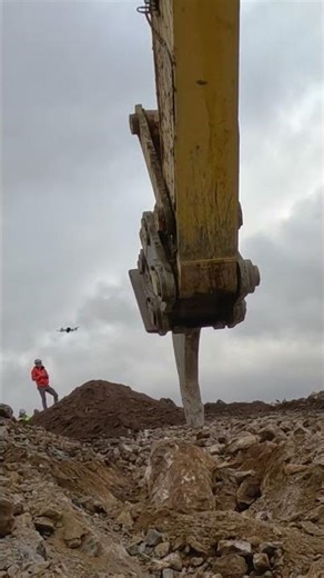KOMATSU PC900 & WERK-BRAU FROST & ROCK RIPPER | GoPro Footage from the Cab #constructionequipment