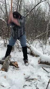 Axe Review: The Verdugo 1.8 kg (4lb) Biscayne Axe from Portugal! (Part 2/6: Maple Cleanup 2)