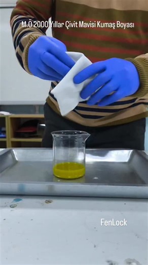 Fen L🎯CK | 🗝️Sararan beyaz kumaşın oksitlenmesi sonucunda oluşan kalıcı çivit mavisi (kumaş boyası)😍🧪 🗝️M.Ö 2000 yıllarda yapılsa da ben yeni yaptım... | Instagram