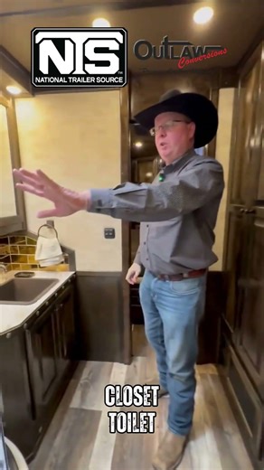 Inside the NEW 2026 Bloomer 4 Horse Side Load | 2-Bedroom Living Quarters with Outlaw Conversions