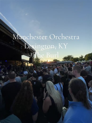 We love head banging on a Wednesday. 🤍 @Manchester Orchestra #manchesterorchestra #livemusicconcert #outdoorshow #pheobebridgers #lexingtonky #summernights