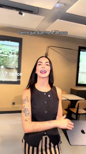 Humor sobre dormir en el trabajo