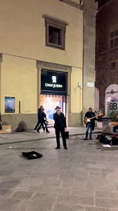 The night in Florence passed in song.🎶✨🇮🇹 #italy #florence #fblifestyle | Italy Best Places