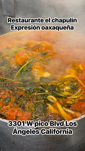 “¿Tienes frío y ganas de algo calientito? Vente al restaurante El Chapulín. 🍲✨Disfruta nuestros caldos de pollo, de res, patitas y mariscos; acompáñalos con cafecito, ponche, champurrado y tu rico pan. Perfecto para este frío.” | El Chapulin Restaurant - Expresion Oaxaqueña