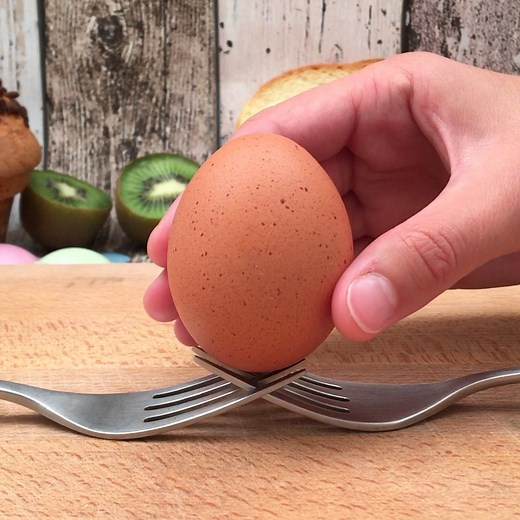 53M views · 352K reactions | 9 astuces avec des couverts ! et c'est plus drôle que de mettre la table :) | Chefclub | Facebook