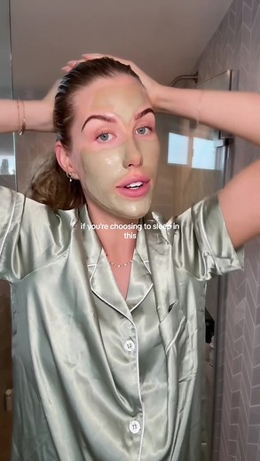 the simplest, cheapest, yet most effective thing i’ve done for my hair health 🤎 #hairoiling #rosemaryoil #hairmask #sleekbun #hairhealth #damagedhair #foryou