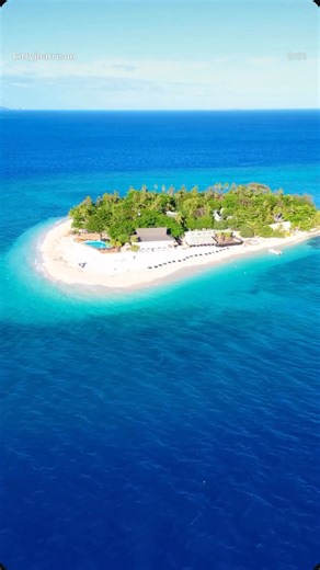 Discover the magic of Beachcomber Island; a tropical gem in the heart of Fiji’s Mamanuca Islands. Surrounded by crystal-clear waters and soft white sand, it’s the perfect place to relax, explore, and reconnect. From sunrise swims to sunset cocktails, every moment here feels effortless and unforgettable. Just a short boat ride from Nadi and a world away from the everyday. Beachcomber Island Resort — where your island escape begins. 🌺 | Beachcomber Island Resort