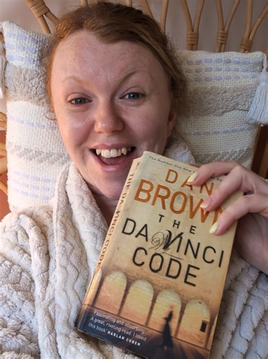 why is it so hard to get motivated to read 😂 like, I bloody love it whenever I get into a book but it's just so hard to pick up and get started!! #reading #book #motivation #stephenking #fyp