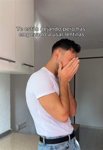 POV: Intentas darle consejos a tu amigo con el que acaban de dejar pero también acaba de empezar a usar #lentillasdiarias 🤔 @PabloUGCpro #CooperVision #saludvisual