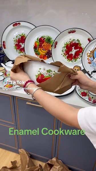 Vintage Enamel Cookware for Safe Cooking