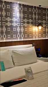 Room tour Le Meridien 5-Star Hotel Kuala Lumpur #roomtour #hotel #hoteltour #shorts #malaysia #wow