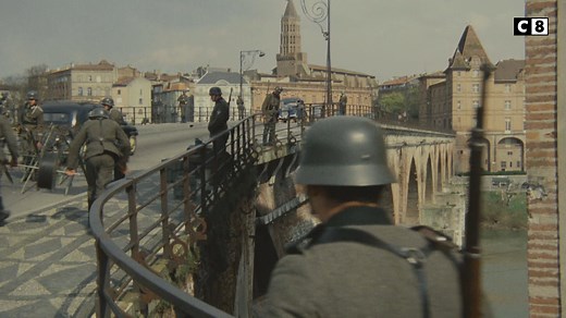 Le tout premier César du cinéma 🎬 #LeVieuxFusil avec Philippe Noiret et Romy Schneider, ce soir sur C8 ! | C8