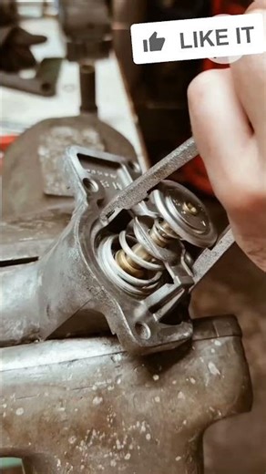 🔧 Engine Thermostat Valve ke 10 Fayde ‪@akshayrastogi8894‬ ‪@googlefacts‬ #automobile #mechanic