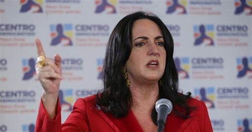 María Fernanda Cabal demandó el decreto que restringe la compraventa de tierras: “La propiedad privada es pilar de una sociedad libre”