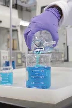 How do you use a beaker?