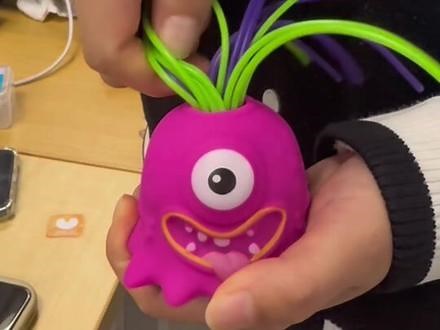 上班哪有不疯的#稀奇古怪的离谱小玩具 #玩一个很新的东西