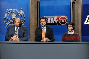 Charles Barkley Couldn't Help But Break in SNL's "NBA on TNT: Danny Hoover" Sketch