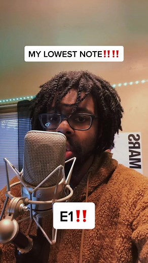 Deep Bass Singer Hitting Lowest Vocal Note - Bass Voice Play