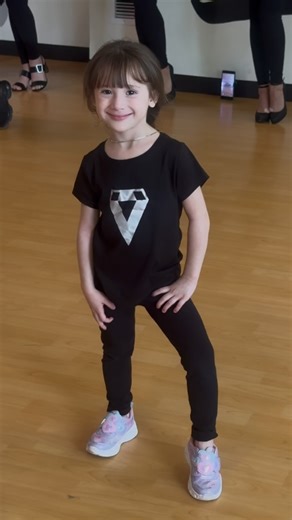 Sweet like sugar! #4yrsold . . . #themodelslab #themodelslabexperience #houstonmodeling #houstonquinceañera #houstonmodels #houstonkids | The Models Lab