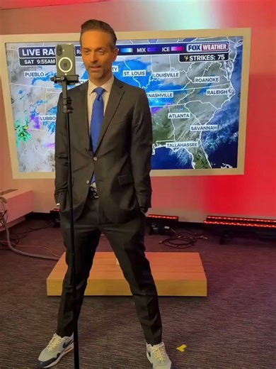 🦊🎥 BEHIND THE CAMERA: FOX Weather Meteorologist Nick Kosir gives us a behind the scenes look at his instagram live earlier today as he answered questions from viewers. Stay with FOX Weather all weekend long for the latest. #foxweather #weather #winter #behindthescenes #teamcoverage @officialnickkosir