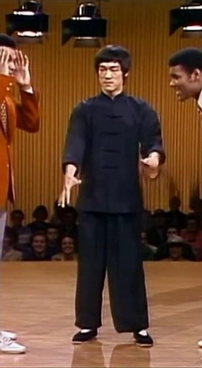 Bruce Lee Phantom Palm Wave 😳 | Built Different