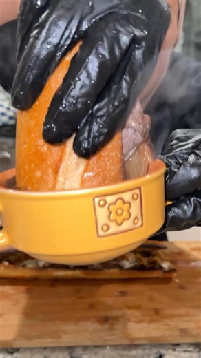 Summers homayed on Instagram: "French Dip Au Jus SandwichesBeef Saad Wholesale Meats (3–4 lbs, pick one): chuck roast, eye of round, brisket, beef tip, ribeye (trimmed), or New York strip (trimmed).Seasoning mix:1 tsp oregano · 1 tsp coarse black pepper · ½ tsp paprika · dash chili flakes · ¼ tsp thyme · 1 tsp salt · 2 tsp garlic powder · 2 tsp onion powder · 1 tsp seasoning salt.Au Jus:2–3 onions (sliced) · 2 tbsp butter · 1 tbsp flour · 1 bouillon cube or 2 cups beef broth · 1–2 tbsp Worcester