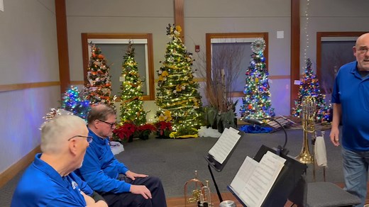 We had a very nice crowd last night at the University of Minnesota Landscape Arboretum for 90 minutes! Thanks to the Arb people for inviting us back! The room was decorated beautifully with many varieties of Christmas trees. Very festive! | River City Jazz Orchestra