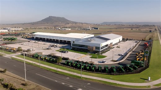 Proactive notifications? Remote assistance? Diagnostic insights? The John Deere Connected Support™ ecosystem includes a lot of different tools, but how do they all work together to reduce downtime and maximise efficiency? This is how 👇 | John Deere