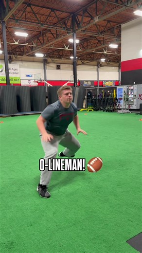 Bounding is an incredibly fun way to calibrate your pass set before a game or practice It challenges your push foot to be precise in different angles since its always landing from different directions We can remove the athlete from the 45 path (lateral bound) and have them get back to the 45 track from an unoptimized position Super fun and super engaging for the athlete