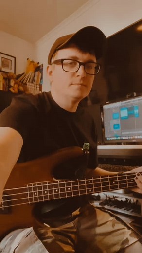 ‘Demons’ album bloopers with @mikegarrett_inme 😈 Hope y’all having a great week! InMe 💜 | InMe