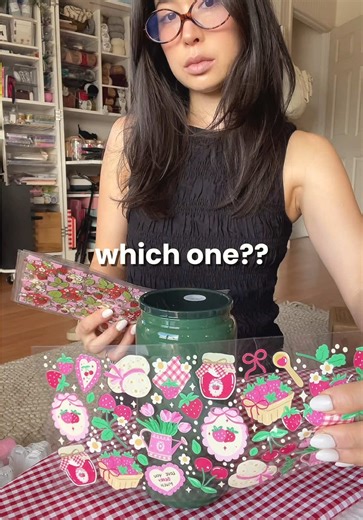 BERRY theme edition 🍓💖 Mystery grab bundle in berry theme available 😍 #uvdtf #uvdtfcupwraps #diycrafts #craftymom