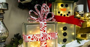 DIY Lighted Glass Box Snowman