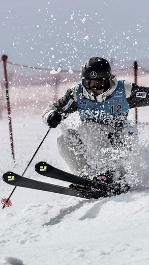 山野井 全 zen yamanoi on Instagram: "LOOK AT ME @vector_glide MAXI S13 165cm≪MARKER XCOMP+WC PC INTERFACE 14m SET≫ #思い出skiing #コブ #コブはともだち #bumps #ski #skier #skiing #carving #japow #snow #snowman #스키 #스키어 #滑雪 #vectorglide #mizuno #giro #106insole #トムカンパニー #yamatune #swanygloves #zasso #atarasiisukiyoushiki #新しいスキー様式 #team14 #vertebrae #ezo67"