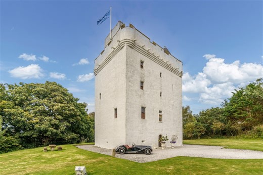 Rare chance to own ‘one of Scotland’s most iconic homes’ as castle up for sale