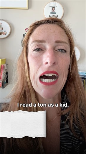 Today we’re spotlighting Jamie Sumner, author of SCHOOLED, a heartfelt children’s fiction story about a sixth grader attending school on a university campus while overcoming the loss of his mom.📓 ❤️‍🩹 📝 Outreach by Amber Farabaugh | 📹 Video by Vicky Nguyen | Bookstr