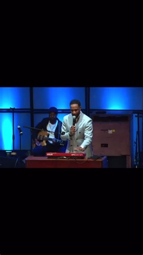 Cory Henry on Instagram: "One of my favorite moments from the last Church Experience!!! Who side are you on?? I’m on the winning side!!! #Church #ChurchExperience #Live #Music #miracletheater #GoodTimes #WorldMusic @akai_pro #ScreenRecord"