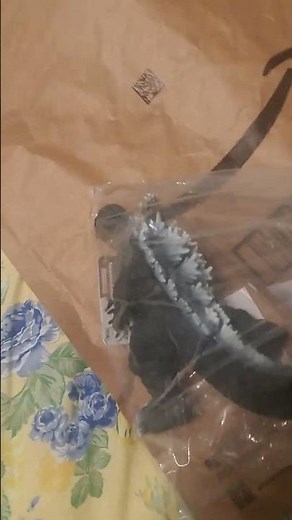 Unboxing bandai movie monster series Gmk Godzilla 2001